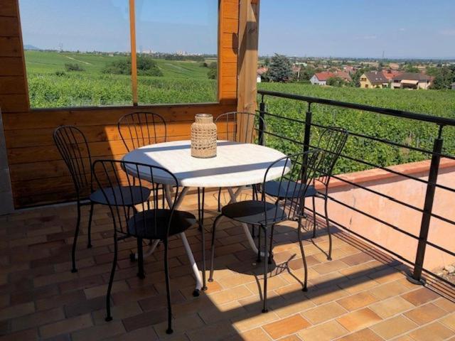 Villa Les Trois Pierres à Eguisheim Extérieur photo
